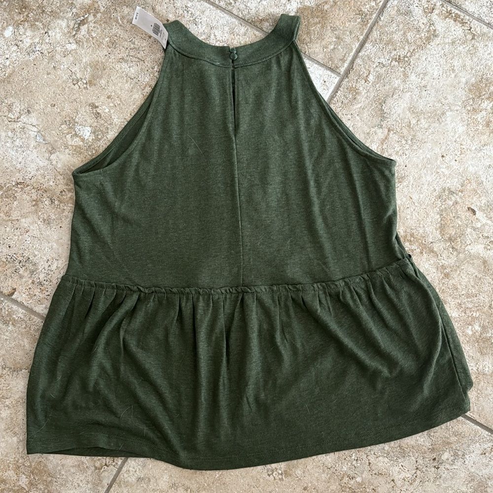 NWT women’s tank top medium - Picture 4 of 5
